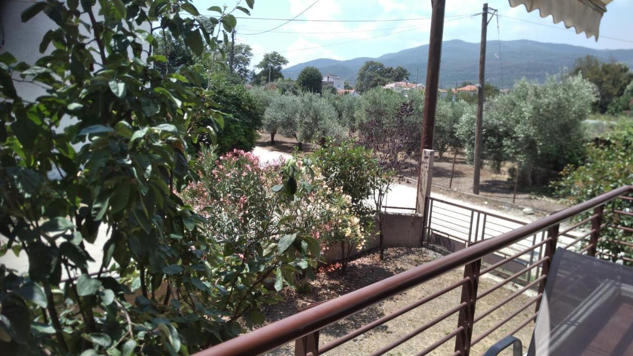 Garden Maisonnette 2-Bedrooms Sleeps 6 Adults 200M From Sandy Beach Aszproválta Kültér fotó